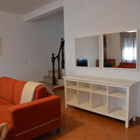 Casa Montejunto Pereiro (Lisbon)